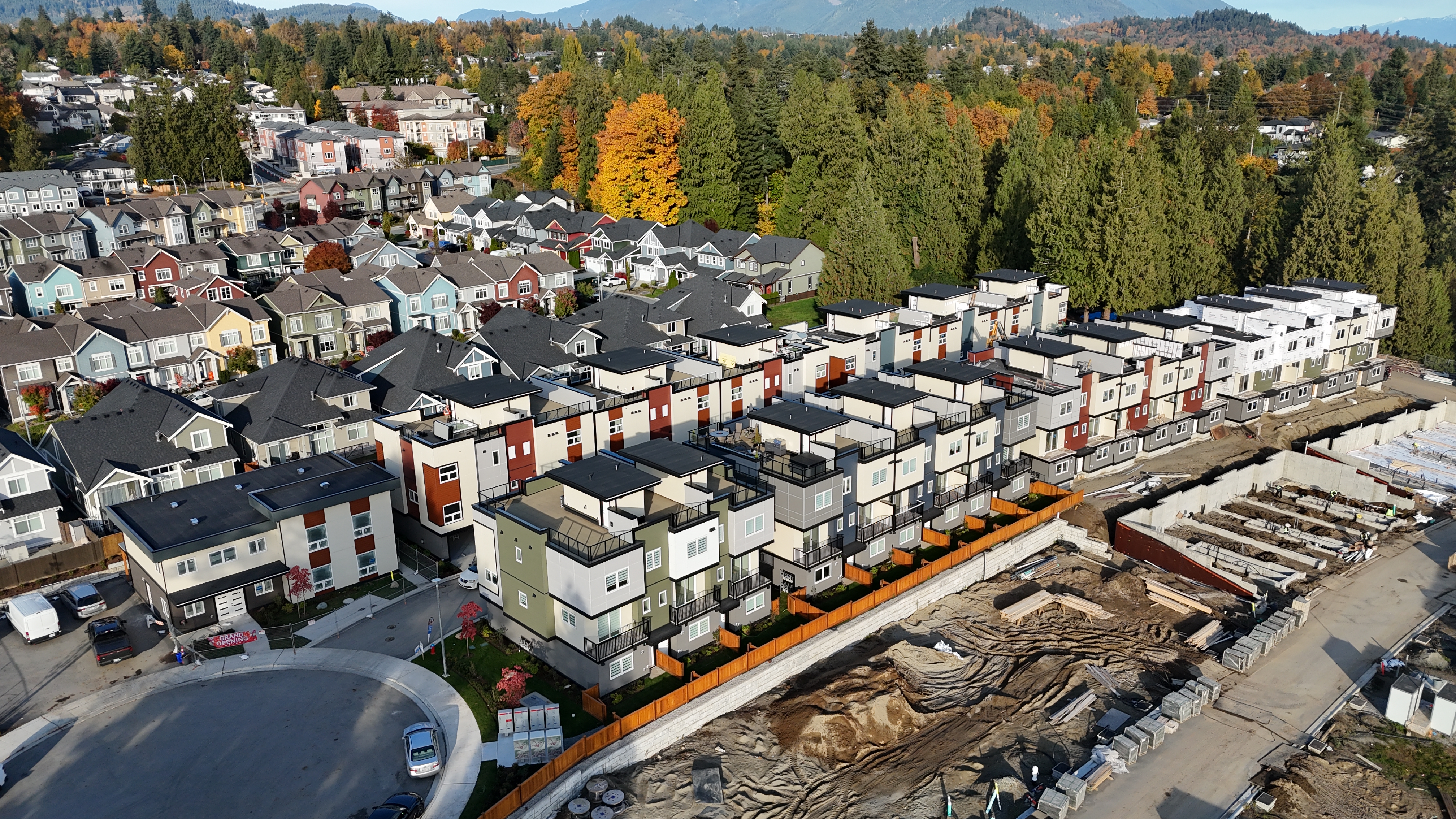 Skyview Townhomes - Image 9
