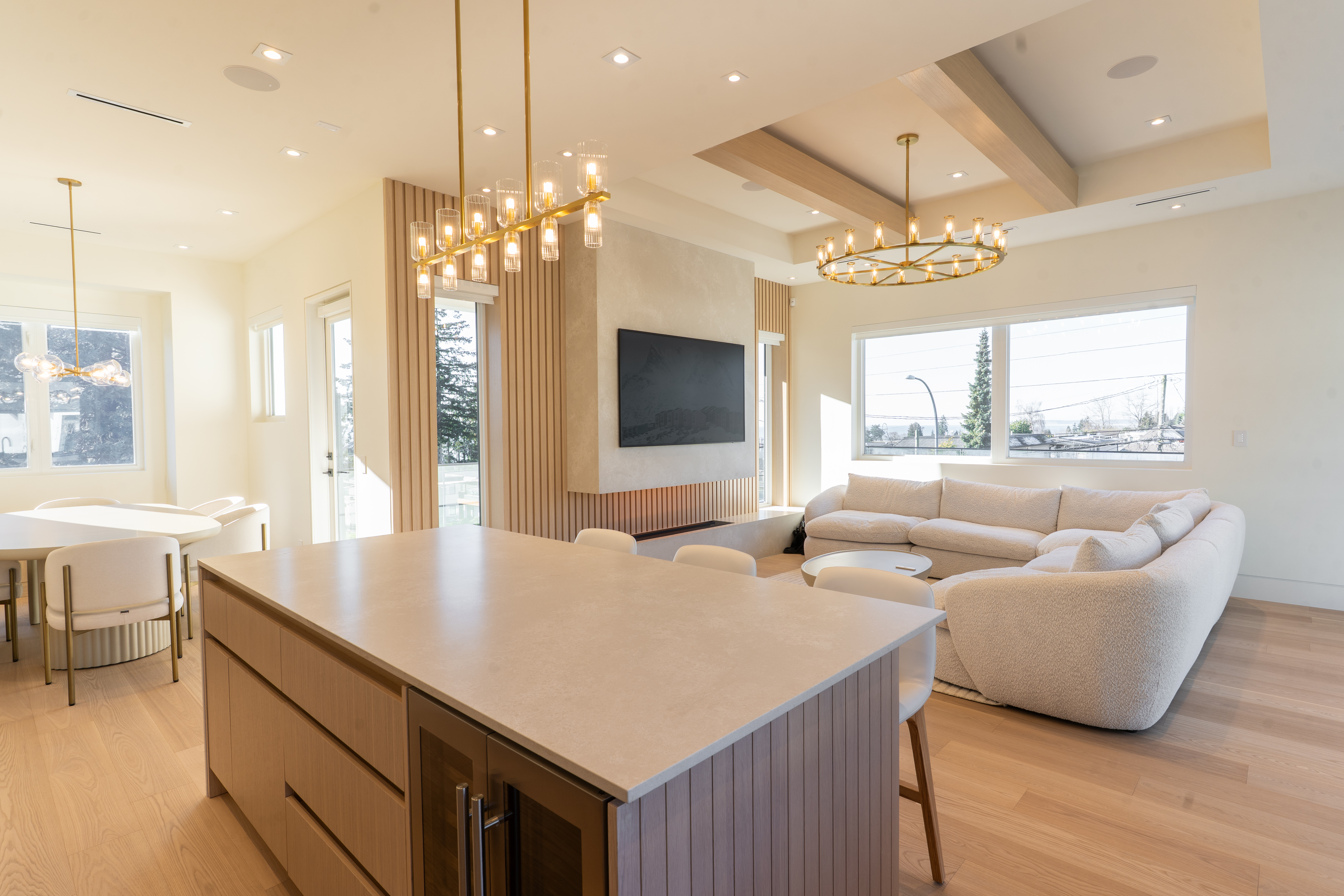 Luxury Custom Estate - Image 3