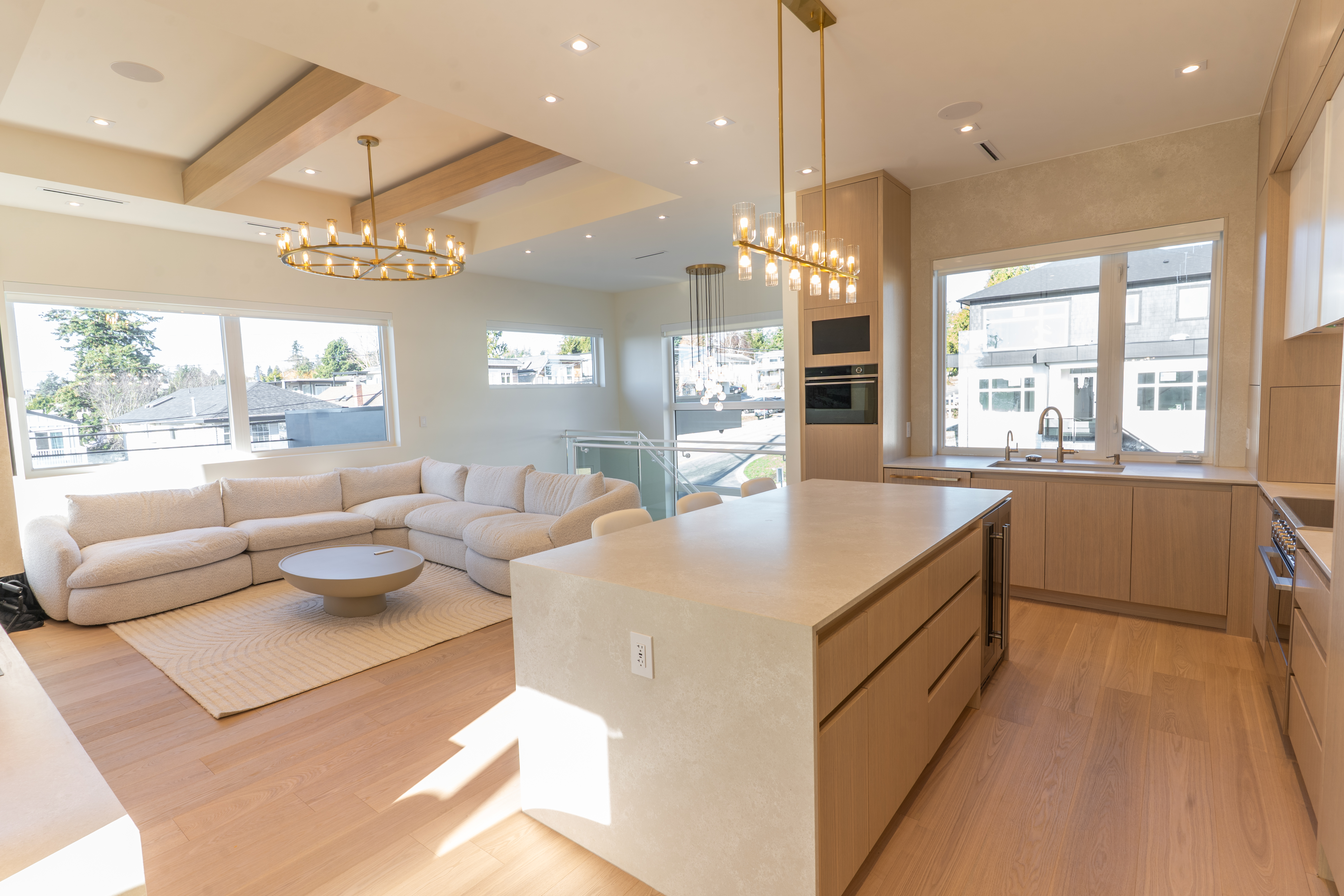 Luxury Custom Estate - Image 9