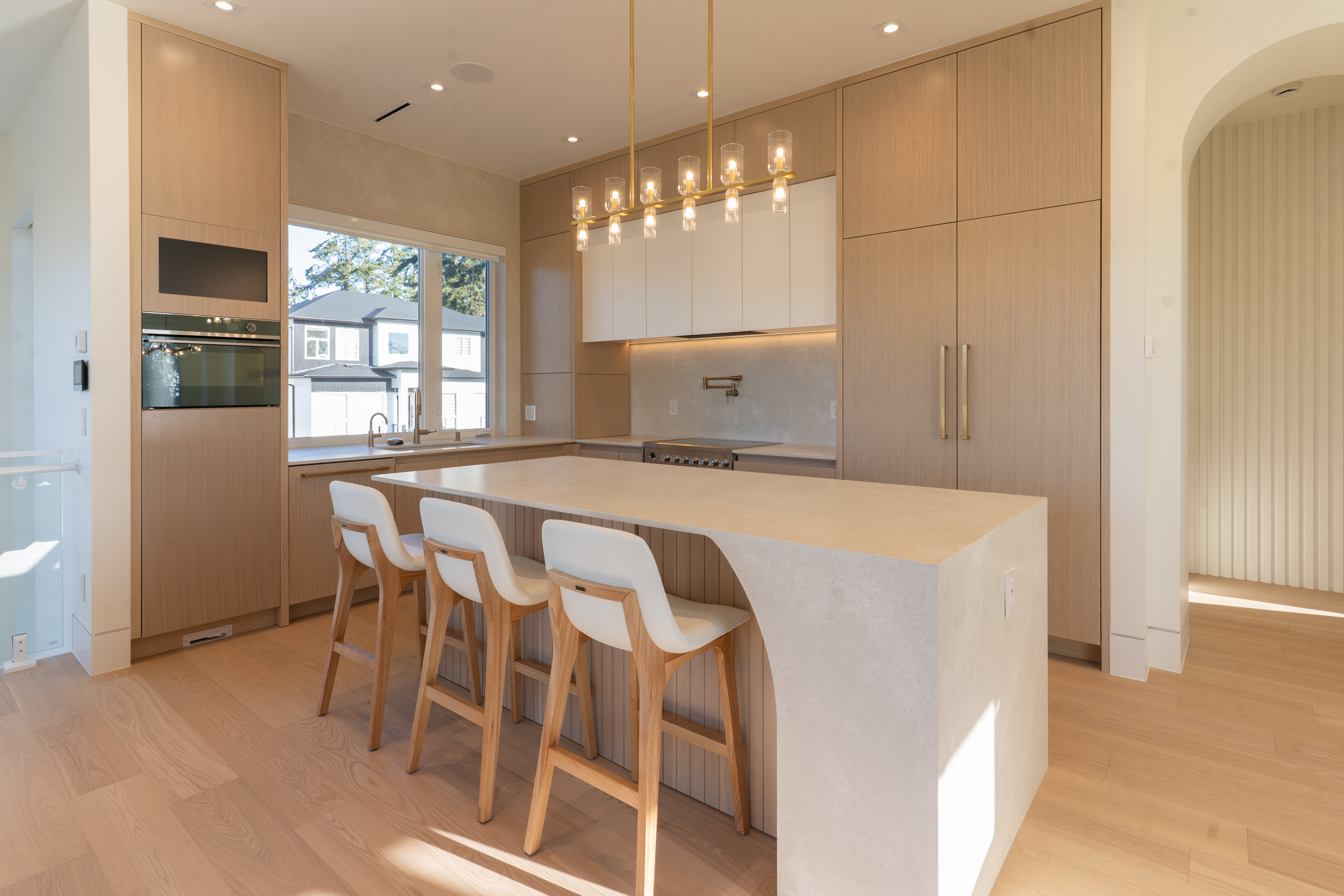 Luxury Custom Estate - Image 10